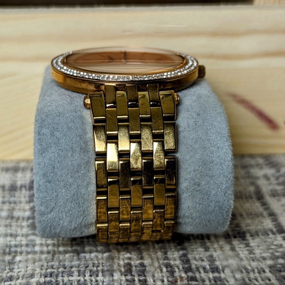 MK watch - Picture 2 of 5